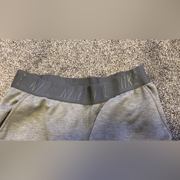 Nike Sweatpants - Picture 5 of 5